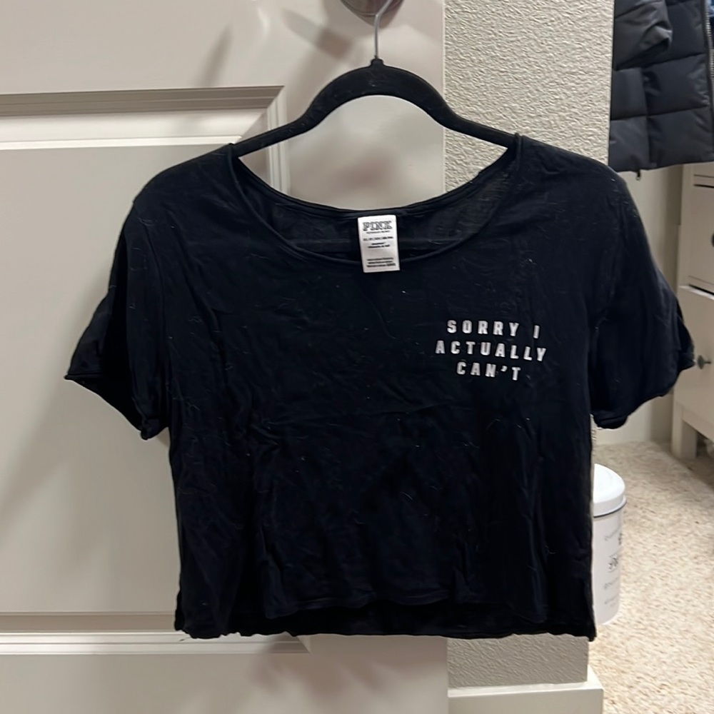 Black cropped PINK shirt size xs